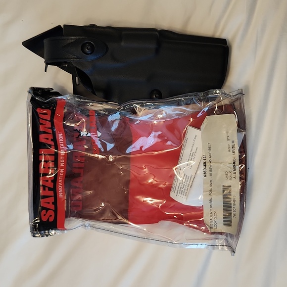 Safariland p320 holster like new - Picture 4 of 4